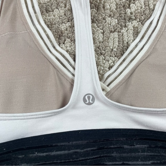 Lululemon Sports Bra Size 4 - Picture 4 of 4